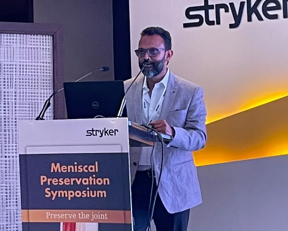 Knee Replacement Surgeon - Dr-Gaurav-Rathore